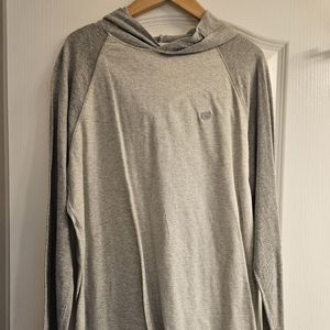 Men's medium gray hooded shirt